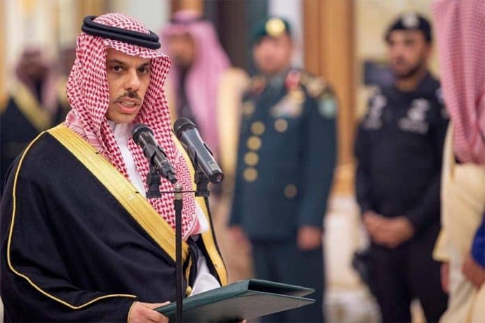 Un ministre des Affaires étrangères saoudien se rend en Syrie pour une première visite depuis la guerre5