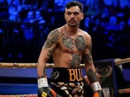 Tyrone McKenna nord-irlandais boxer se dirige vers son combat WBO Intercontinental à Belfast