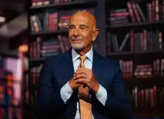 Tom Barrack, l’envoyé spécial du président américain Donald Trump pour la Syrie, est arrivé en Palestine occupée lundi 15 décembre