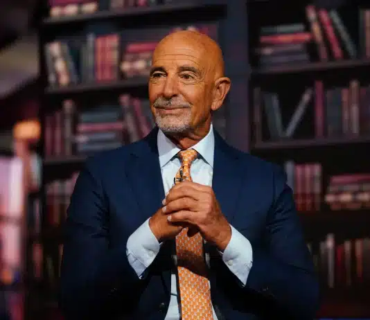 Tom Barrack, l’envoyé spécial du président américain Donald Trump pour la Syrie, est arrivé en Palestine occupée lundi 15 décembre