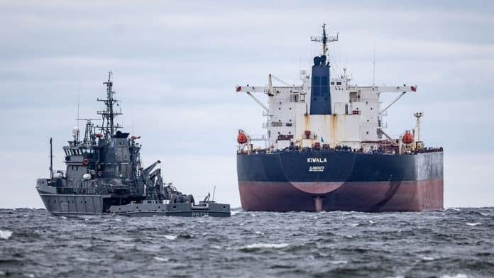 Estonian navy detains Russian 'shadow fleet' oil tanker