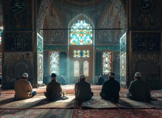 Les musulmans britanniques donnent 2,2 milliards £ à des œuvres de charité chaque année