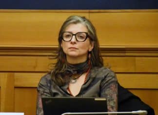 Suspension des sanctions contre Francesca Albanese