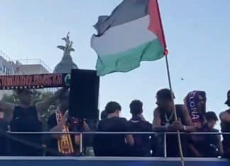 Lamine Yamal critiqué après un drapeau palestinien