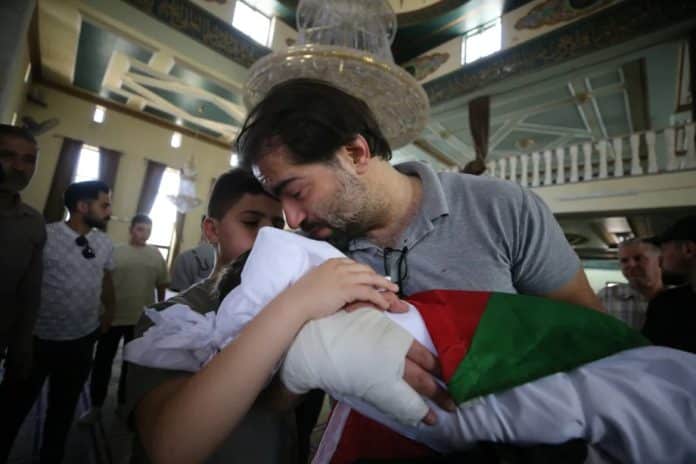funerailles nourisson bebe palestinien