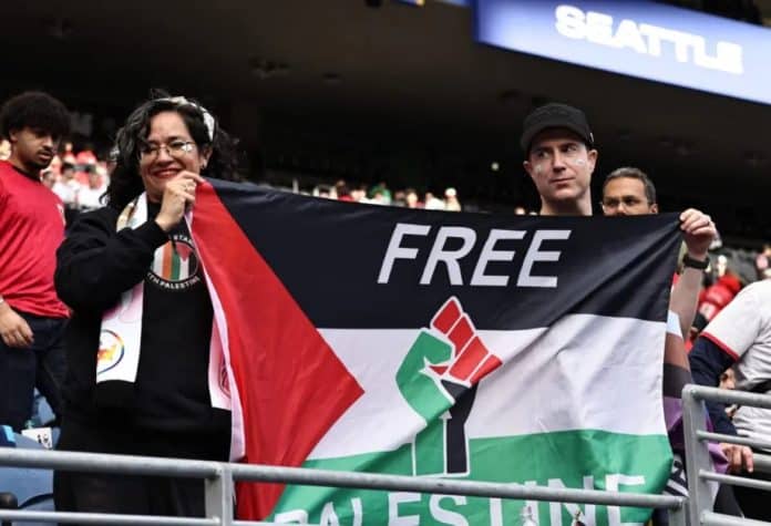 supporters-fifa-drapeau-palestine